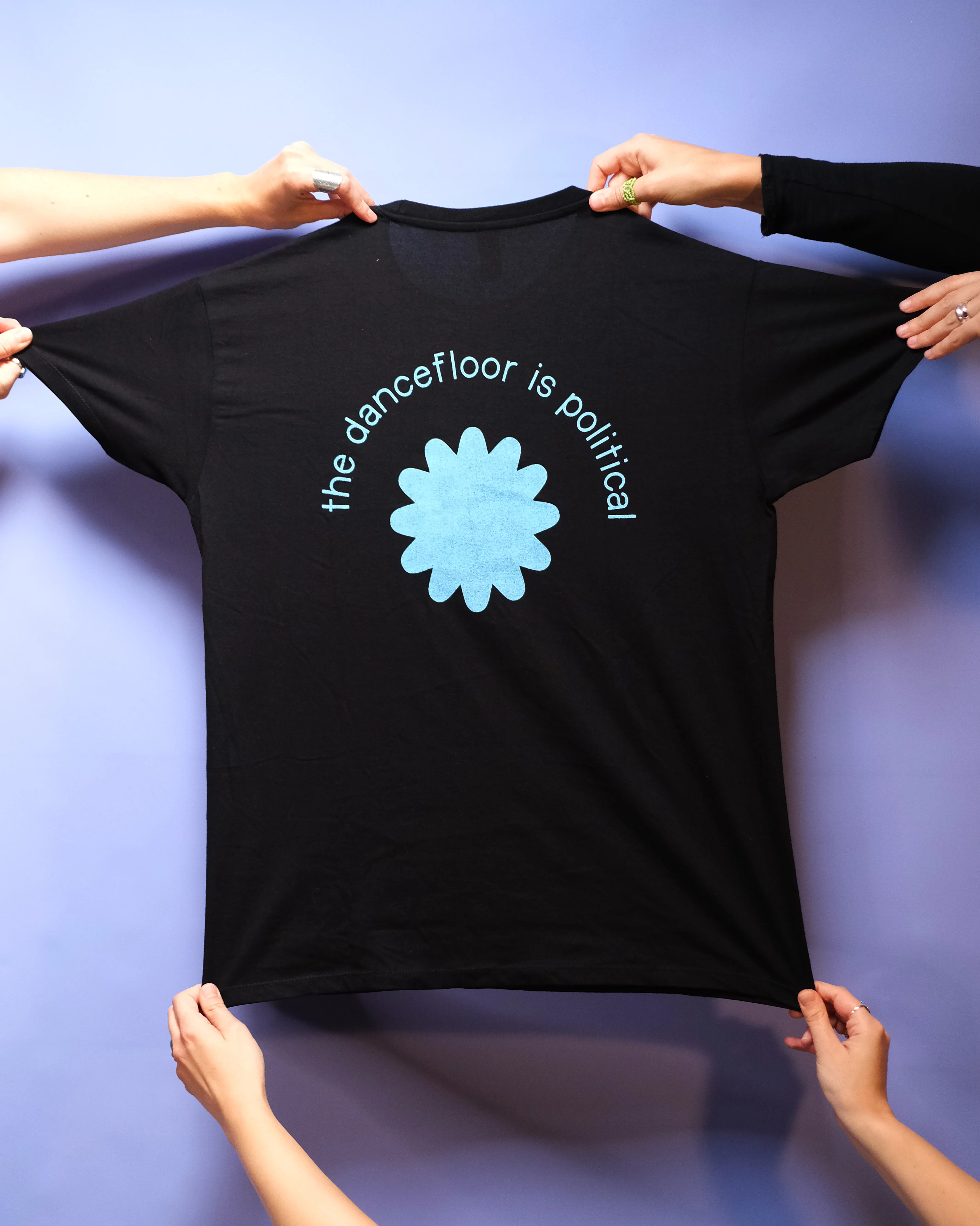 T-shirt Girls Don't Cry "The Dancefloor is Political"